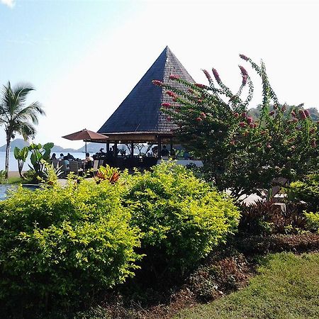 Luwansa Beach Resort Labuan Bajo Bagian luar foto