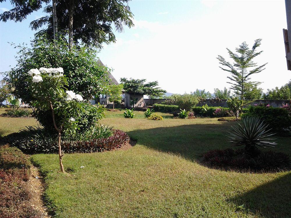 Luwansa Beach Resort Labuan Bajo Bagian luar foto