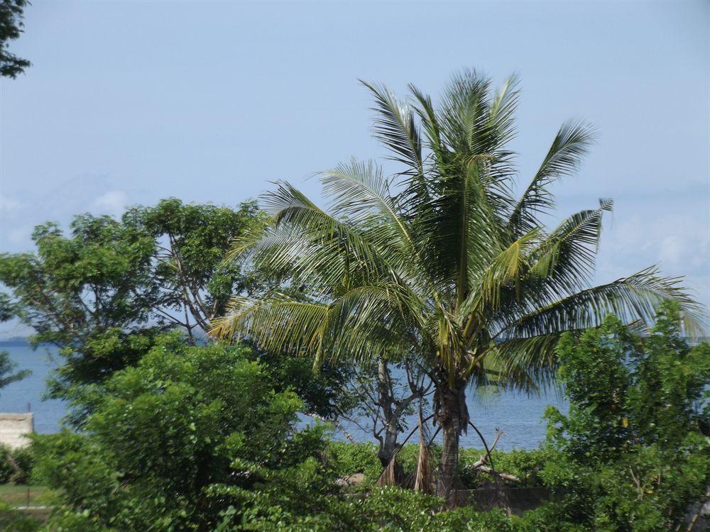Luwansa Beach Resort Labuan Bajo Bagian luar foto