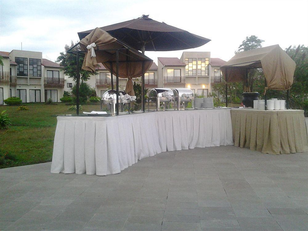 Luwansa Beach Resort Labuan Bajo Bagian luar foto