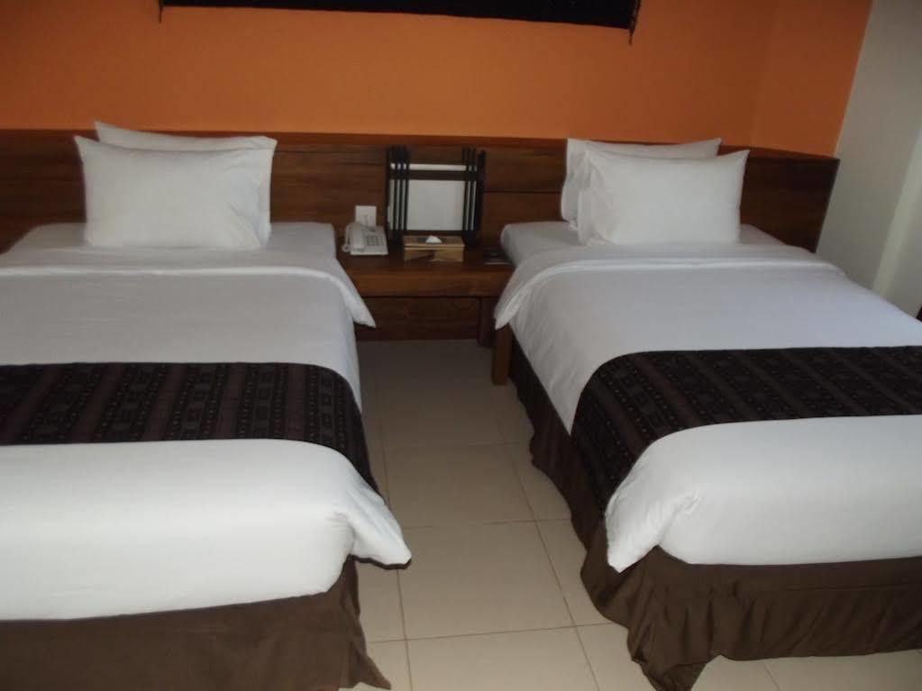 Luwansa Beach Resort Labuan Bajo Bagian luar foto