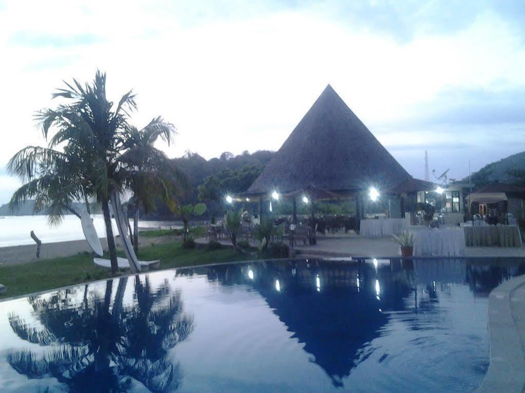 Luwansa Beach Resort Labuan Bajo Bagian luar foto